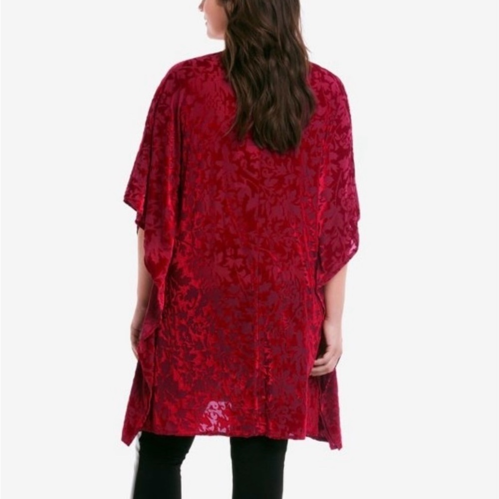Ellos Size 4X Red Lux Velvet Burnout
Poncho Silhouette Tunic Cover Plus - Picture 2 of 10